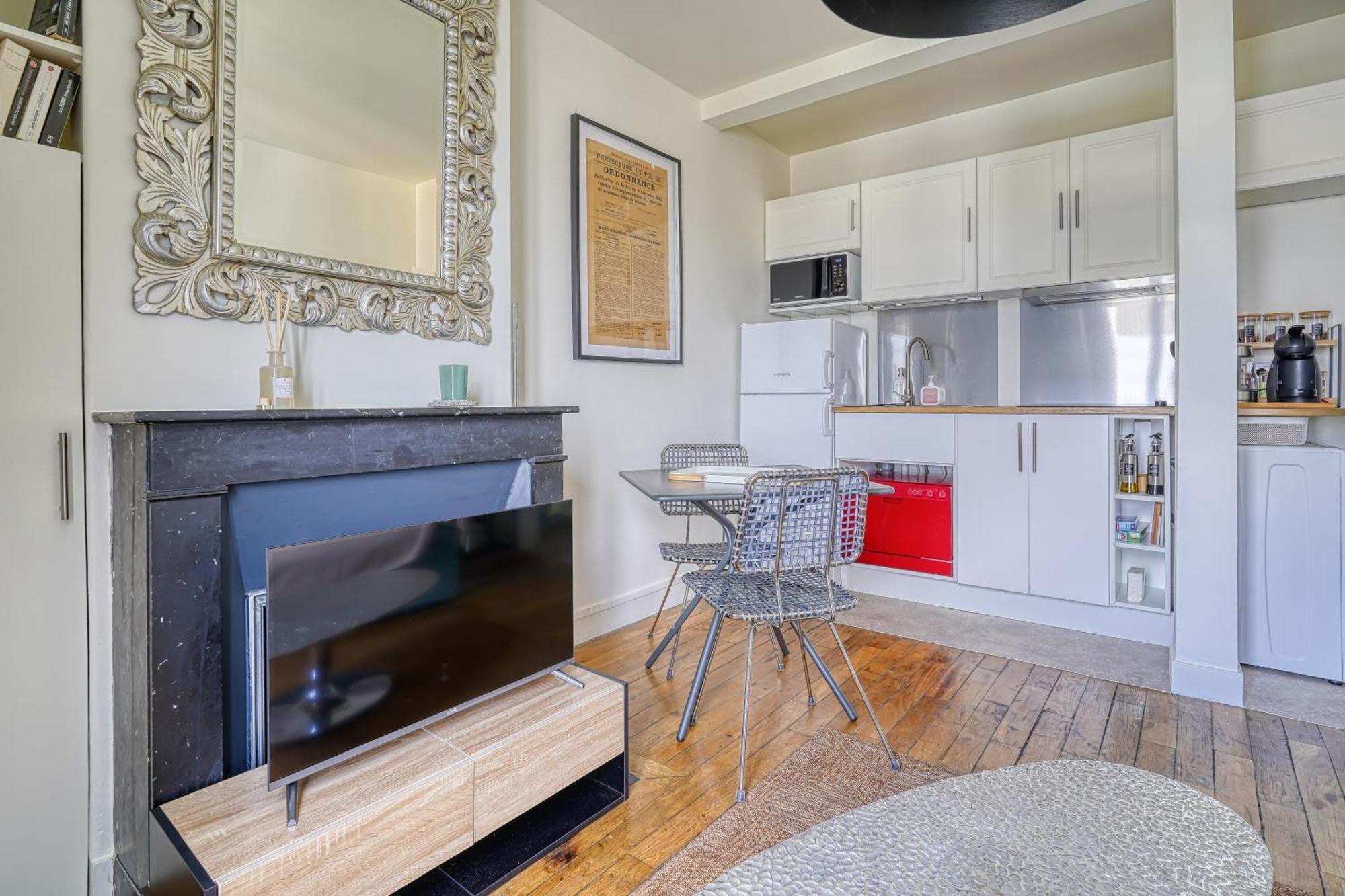 F2 Parisien - Pere Lachaise Apartment Paris